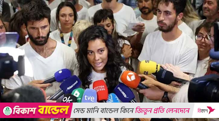 কুকুর লেলিয়ে দিয়েছিল ইসরায়েলিরা, বাধ্য করেছে টয়লেটের পানি খেতে